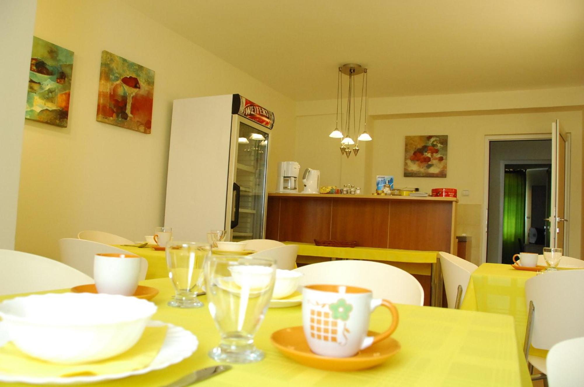 Villa Nevenka Rooms Belgrad Exteriör bild