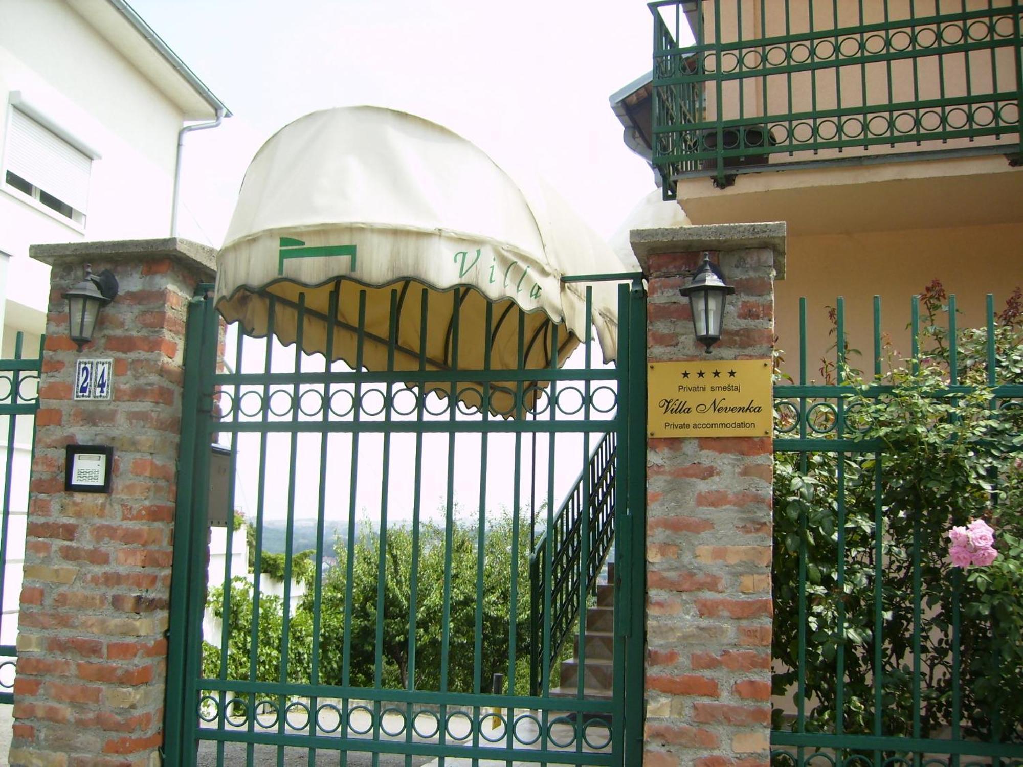 Villa Nevenka Rooms Belgrad Exteriör bild