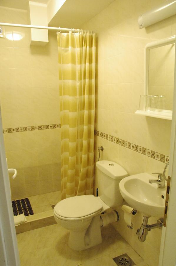 Villa Nevenka Rooms Belgrad Rum bild